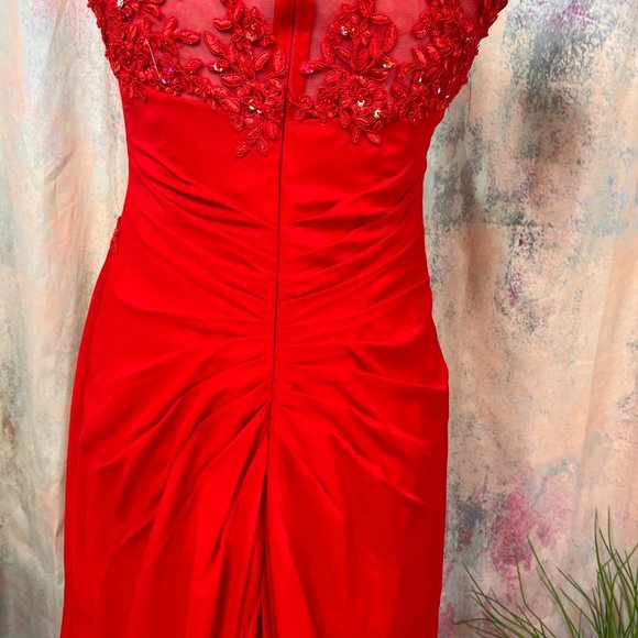 📌JJs House Lady in Red Formal - Prom - Ball Gown with Sequins - Picture 8 of 16